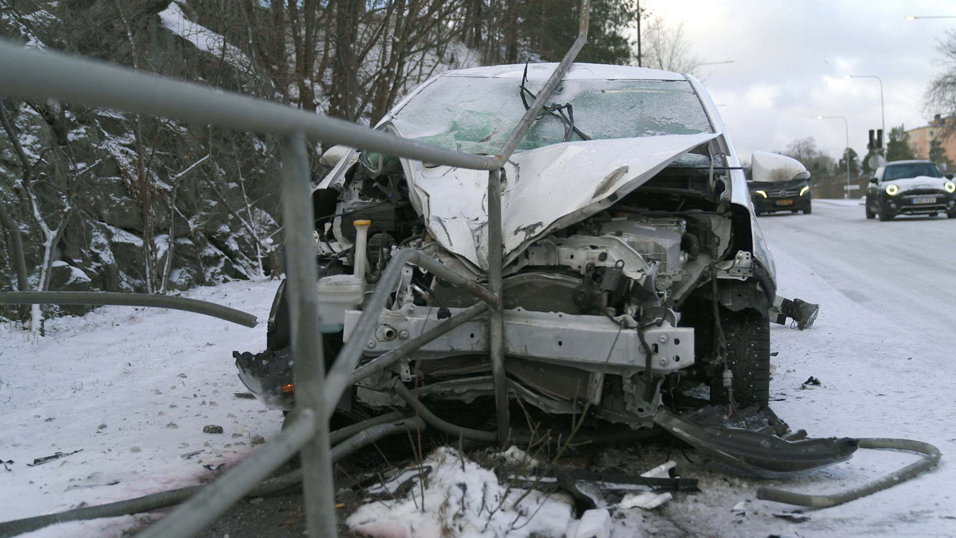 Lige ind i rækværket