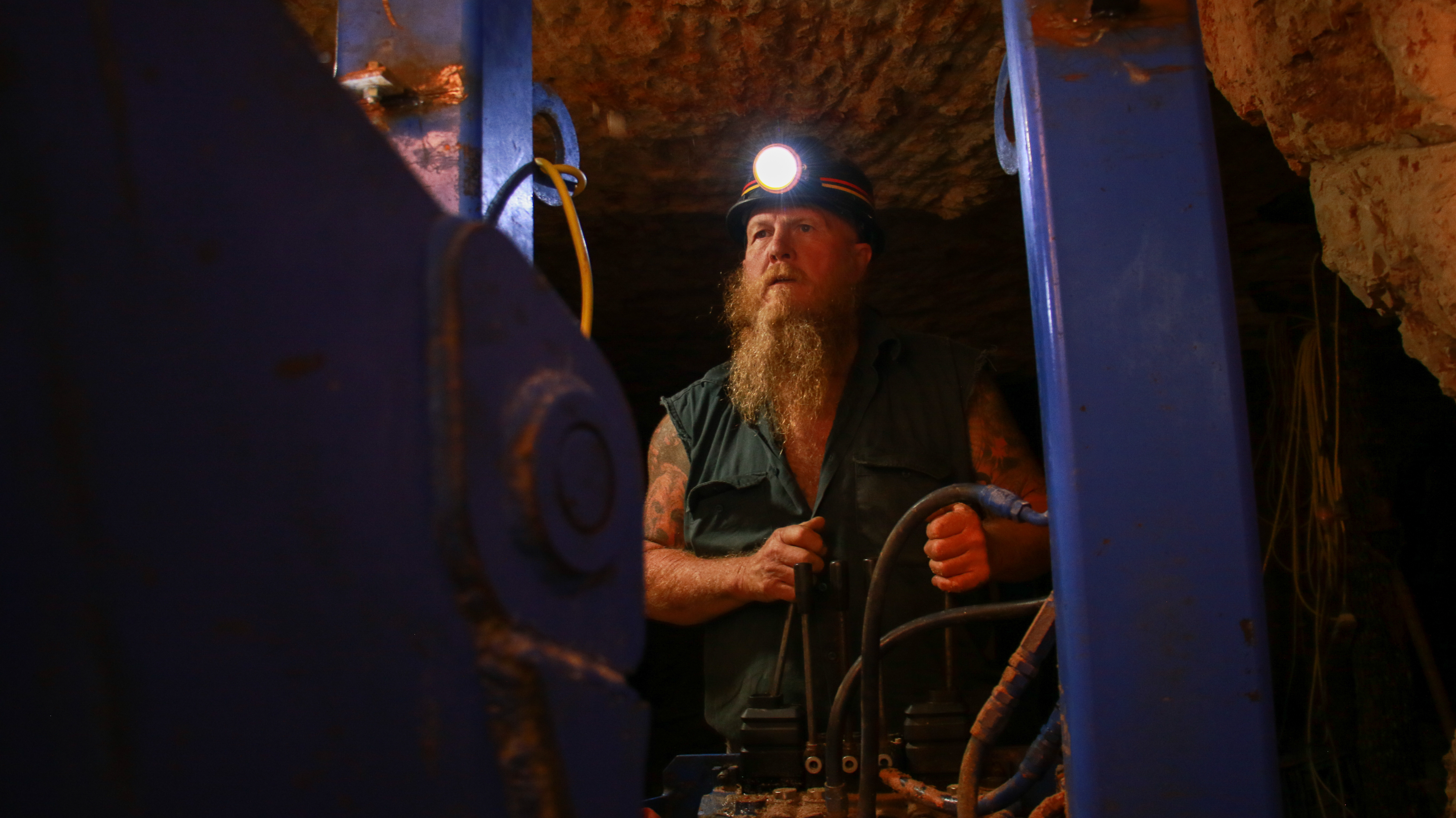 Outback Opal Hunters