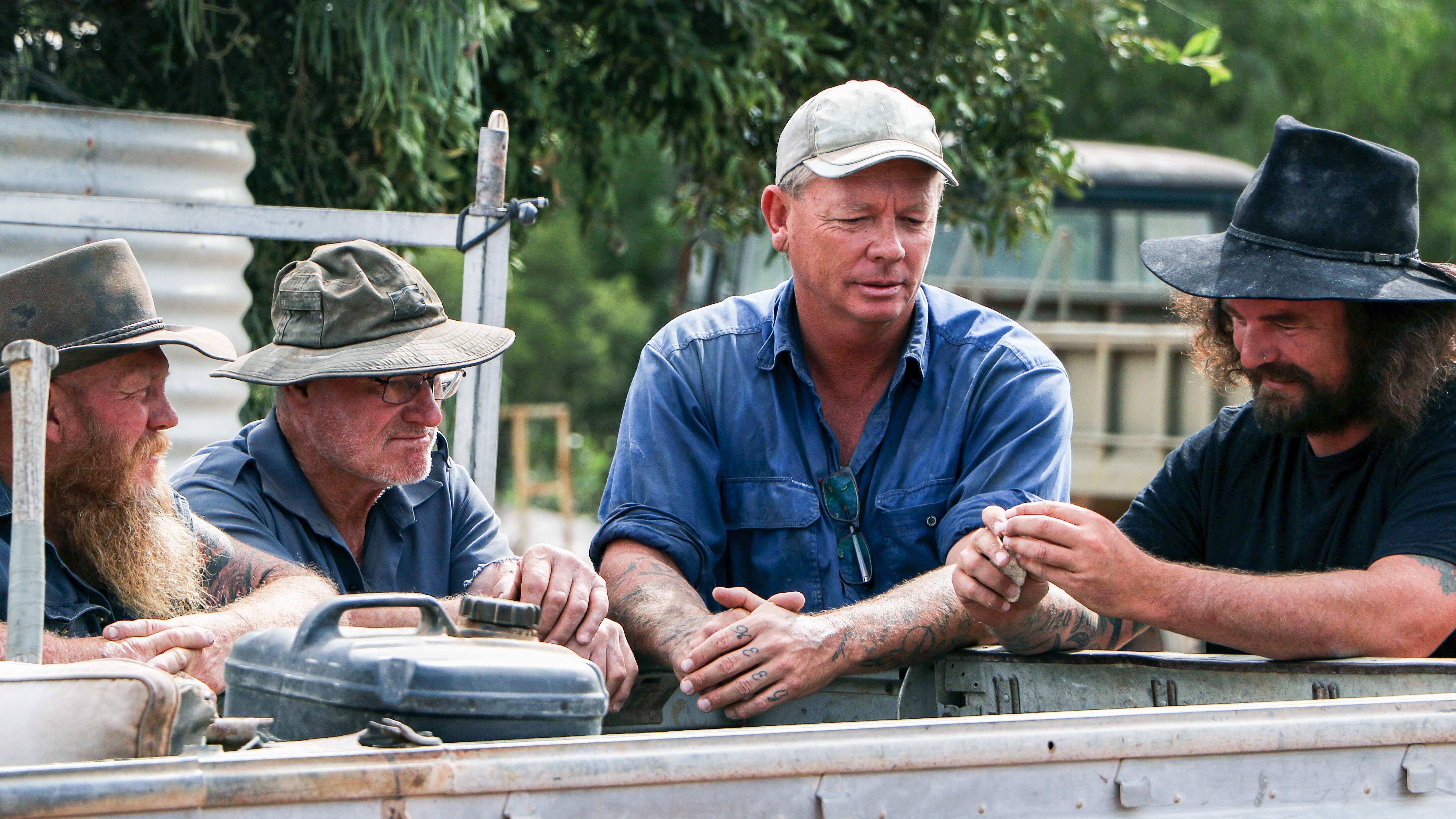Outback Opal Hunters